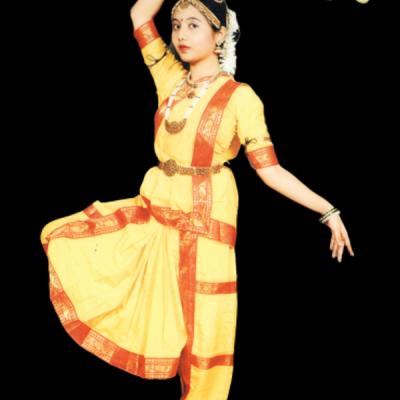 02 Bharatnatyam Dress